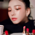 251120 샤넬 뷰티 카리나 gif 이미지