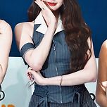 오늘자 장원영 2025 케이월드 드림어워즈 고화질jpg 이미지