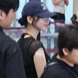 오늘 카리나 김포공항 폰카짤jpg 이미지