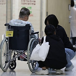 “목숨 담보로…의사도 아니다” 집단휴진에 뿔난 시민들 ‘불매운동’ 조짐 이미지