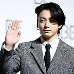 BTS 정국, 뉴진스 공개 지지?…SNS 올린 글 &#39;파장 예고&#39; 이미지