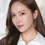 &#39;소녀시대 탈퇴&#39; 제시카 中 팬들 때문에..SM사옥 앞 현수막 설치에 &#39;시끌&#39;[종합] 이미지