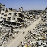 이스라엘군 가자 난민촌 폭격 42명 사망… “하마스 타겟” 이미지