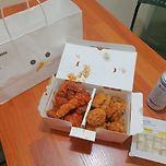 테이블이 준 치킨~🤩 이미지