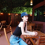 요즘 눈길가는 신인 여배우 데일리룩 이미지