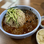 이냉치냉 살얼음동동 막국수와 야들야들수육 이미지