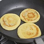 집에서 구운 호떡 이미지