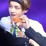 V_BTS 이미지