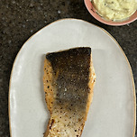 연어구이 자두샐러드 이미지