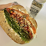 크림치즈대신 그릭요거트 넣고 연어베이글 이미지