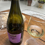 프로세코 와인 마시는 중 이미지