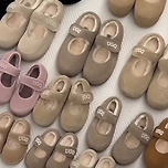 올해 운동화 이어서 어그에서도 유행 시동걸고 있는 스타일 이미지