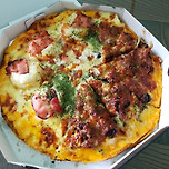 얼마 전 커뮤에서 난리났던 피자 시켜먹은 후기 이미지