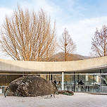 인테리어가 독특한 강뷰 카페 이미지