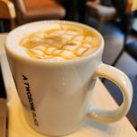 투썸 카라멜 마끼아또 이미지