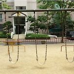 점점 짧아지는 그네 이미지