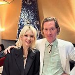 웨스 앤더슨 감독과 만난 전소미 이미지