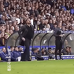 해외축구감독들의 볼터치 모먼트.gif 이미지