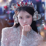 데뷔 기념일 맞은 아이유 취약 계층에 2억5000만원 성금 이미지