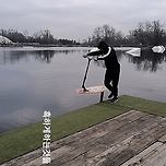 강철체력들만 탈수 있을듯한 무동력 수상보드.gif 이미지