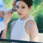 보그 차이나 하이난 화보촬영현장 에스파 닝닝.jpg 이미지