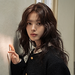 파마머리가 잘어울리는거같은 배우 노정의 이미지