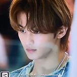 오늘자 싱하이 일정 마치고 공항 입국 NCT127 마크 프리뷰.JPG 이미지