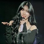 251115 방콕 콘서트 카리나 전광판 이미지