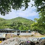 양산 내원사 계곡에서 피서중 이미지