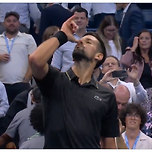 딸 위해 소다 팝 퍼포먼스한 테니스 선수 이미지