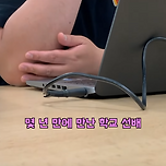 무명가수에게 팬이 생겼는데 직업이 전부 영화감독인 경우.jpg 이미지
