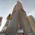 뉴욕 맨해튼 한복판에 있는 미스터리한 건물 이미지