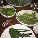 엄격한 채식주의자라는 아리아나 그란데 식단 이미지