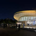 상하이의 예술의 전당~ 이미지