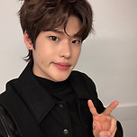 소희 흑발 💖 이미지