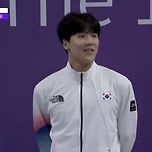 하루에만 아시아게임 신기록 두번 갈아치우고 시상대 오른 지유찬 이미지