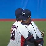 야구 한일전 승리했으니까 토욜 축구 한일전만 기다립니다 이제🙏 이미지