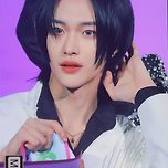 원빈이 라이징선 직캠 모음 〰️😖 이미지