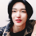 본인피셜 윙크를 잘 못한다는 삐니 이미지