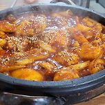 안동 닭볶암탕인데 양념치킨맛 이미지