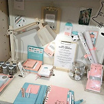 내 책상 위의 힐링 이미지