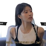 더워서 옷 벗으려다가 강력제지 당하는 러블리즈 미주 이미지