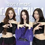 MBC 가요대제전 설윤-카리나-유나 쓰리샷 이미지