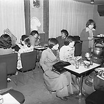 1970년대 당시 서울의 모 음악감상실 모습 이미지