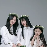 [연예] 행복해보이는 가수 KCM 가족사진 이미지
