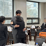 [기사] 하늘양 빈소 찾은 황선홍 감독 “축구 좋아했던 아이… 더 가슴 아파” 이미지