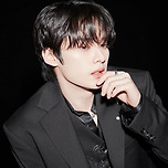 😹 Stray Kids "合 (HOP)" Lee Know 𝗪𝗮𝗹𝗸𝗶𝗻 𝗢𝗻 𝗪𝗮𝘁𝗲𝗿 리노 이미지