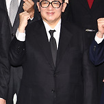 홀쭉해진 방시혁 이미지