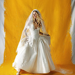 황금빛 별을 표현했다는 신상 웨딩드레스 이미지