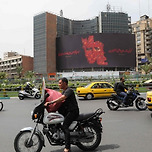 수도까지 옮겨야할 판&#34;…싱크홀 공포에 떠는 이 나라 이미지